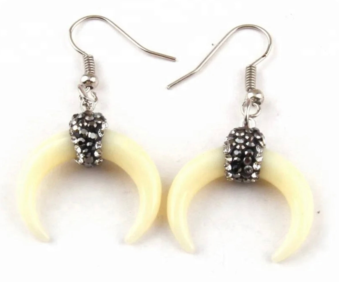 Necklace & Earring Set, Natural Stone & Glass Knotted Moon/Ox Horn Necklace and Earring set