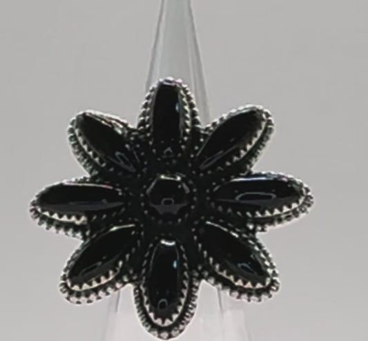 Ring, Flower in Black Onyx & .925 Sterling Silver